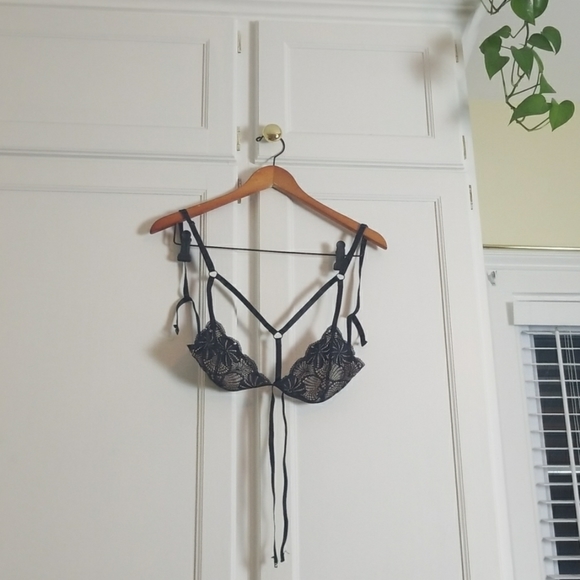 Scrappy, cage bralette - Picture 2 of 2